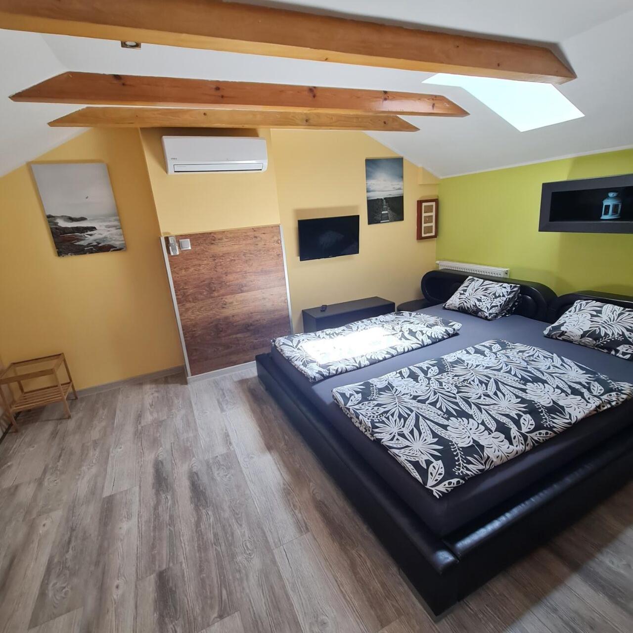 Privatunterkunft Eldom-noclegi Rogozinska 29e